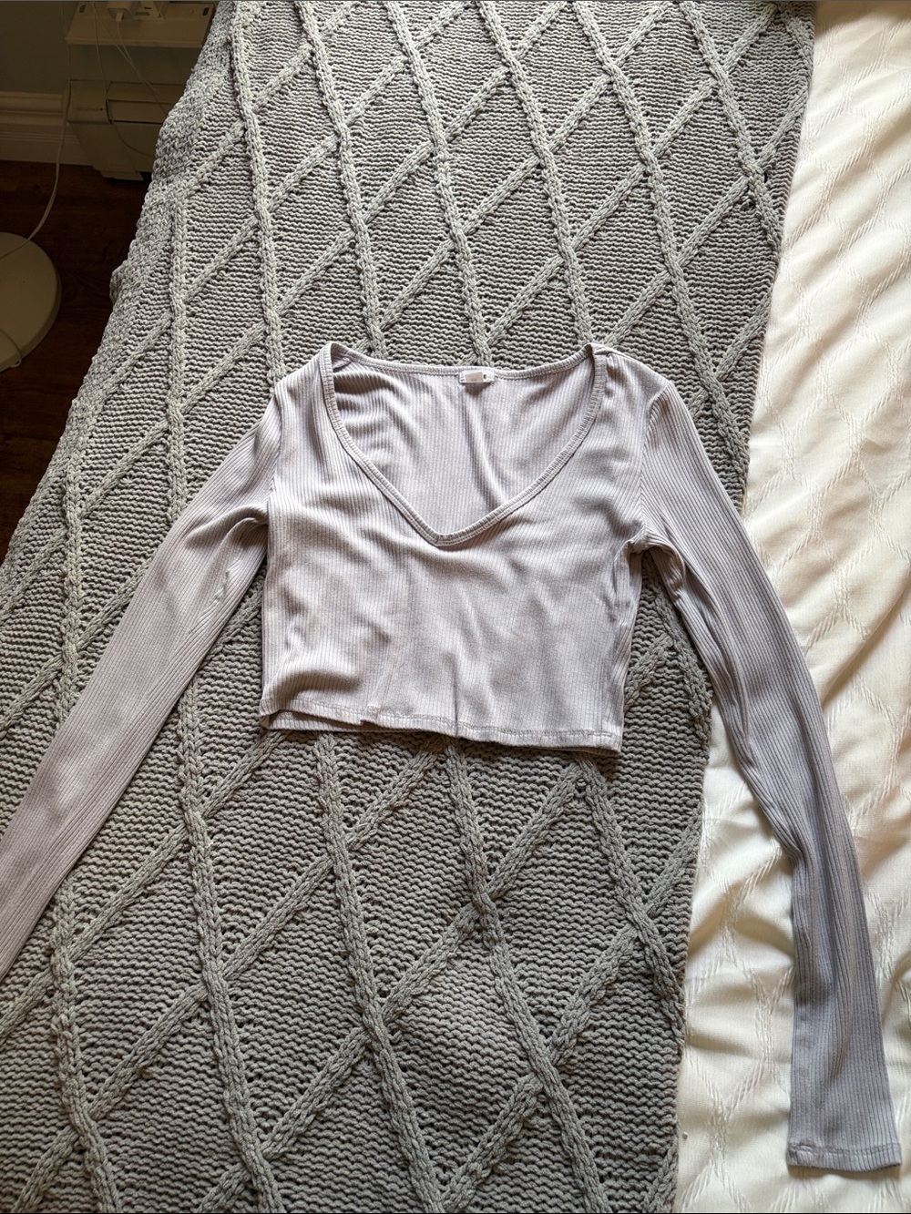 GARAGE Light Purple Ribbed V-Neck Long-Sleeve Crop Top
